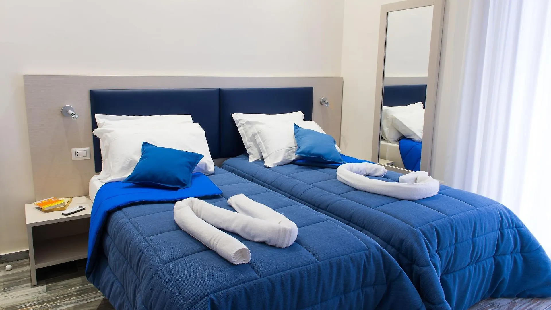 Napoli'S Gold Hotel Italy