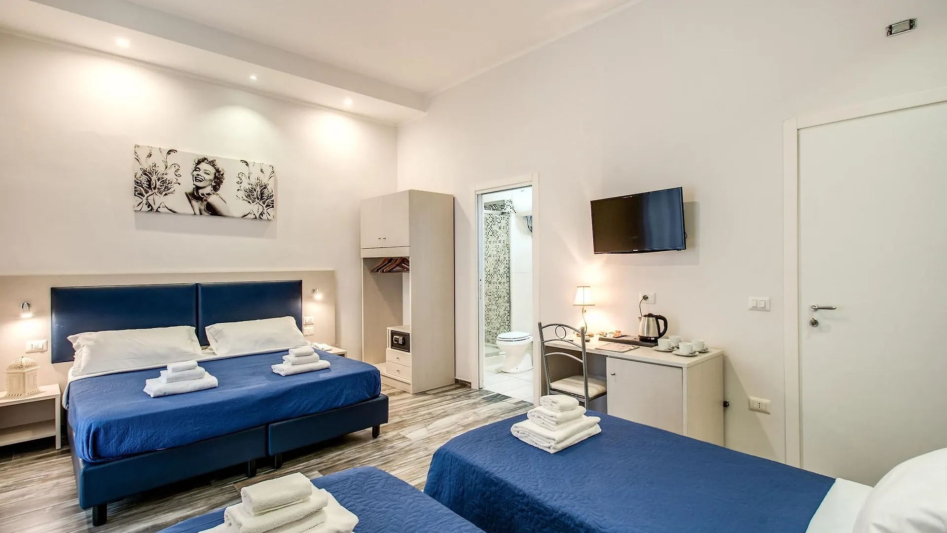 Napoli'S Gold Hotel Naples
