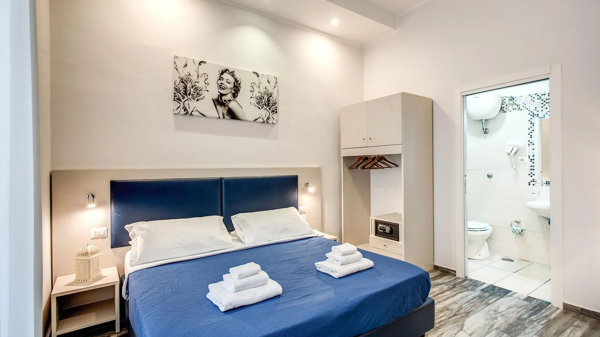 Napoli'S Gold Hotel Naples