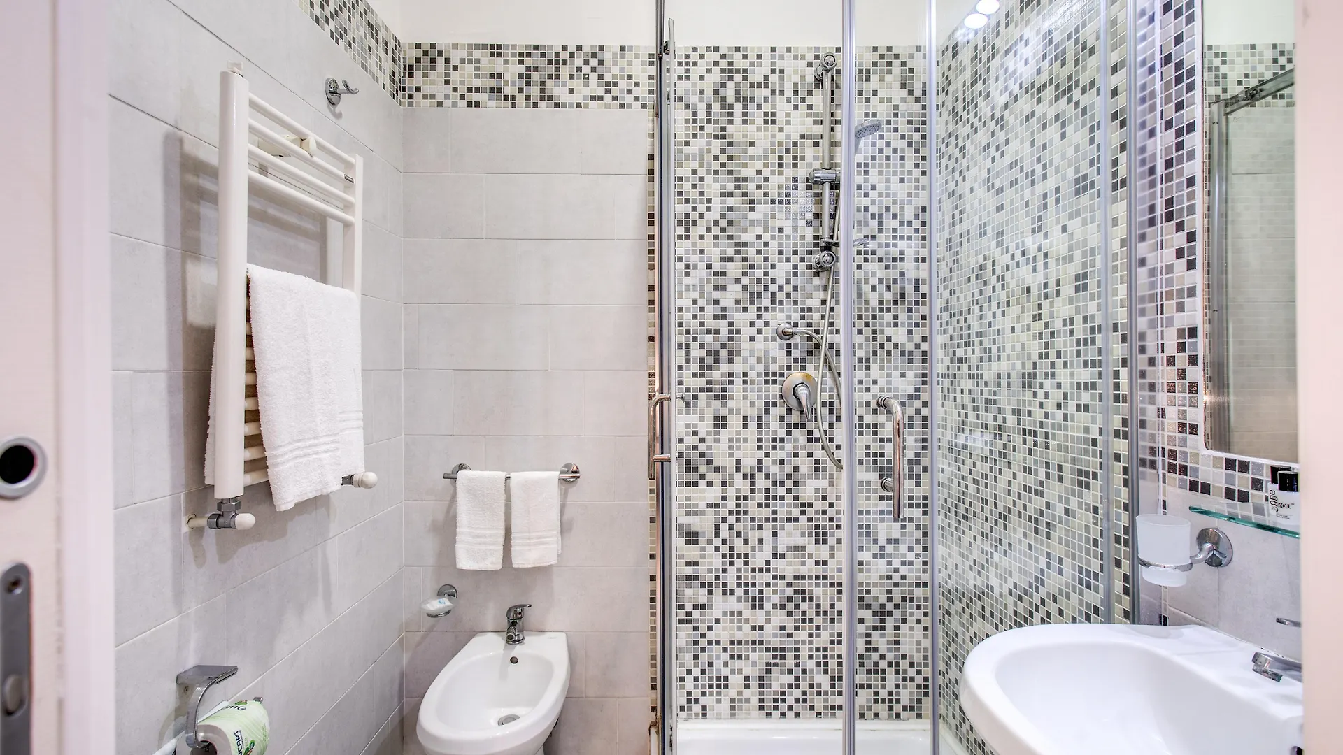 Napoli'S Gold Hotel 3*, Naples