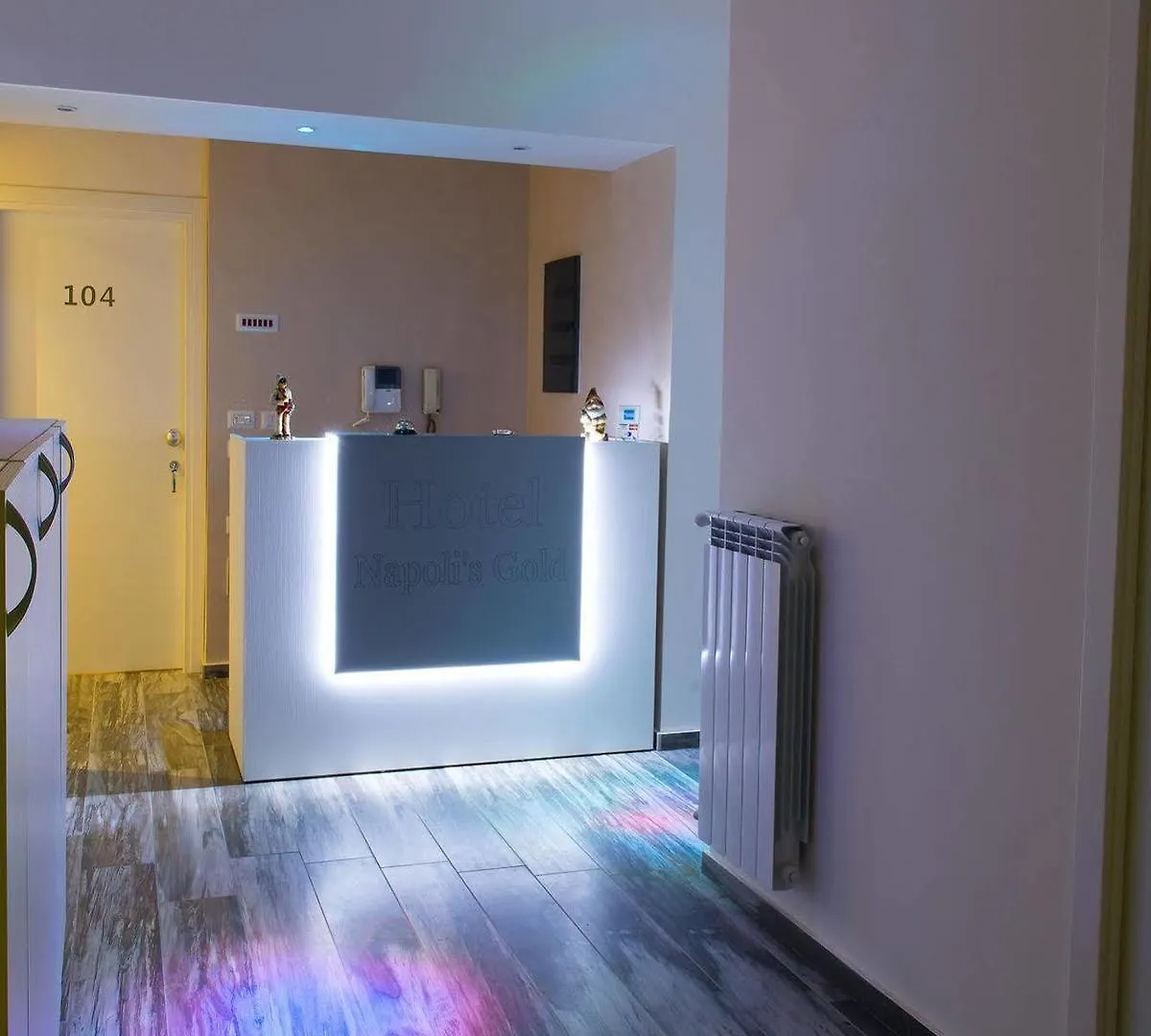 Napoli'S Gold Hotel
